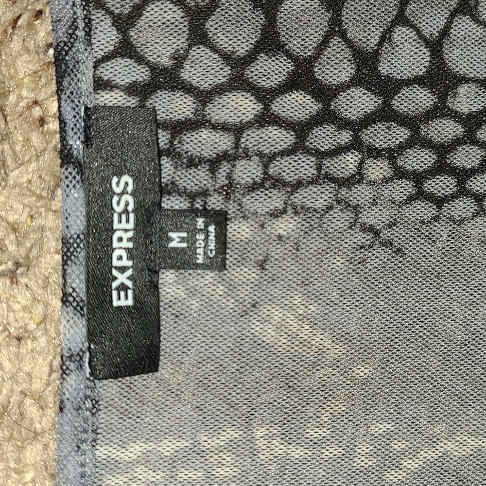 Express Snakeskin Print Sleeveless Ruffle Tank - Picture 2 of 8